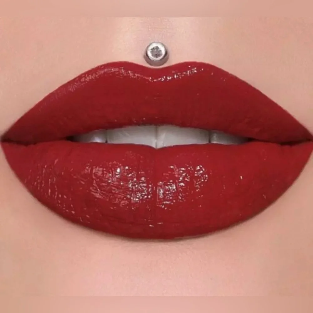 Jeffree Star WIFEY Supreme Gloss- NIB - Picture 1 of 3